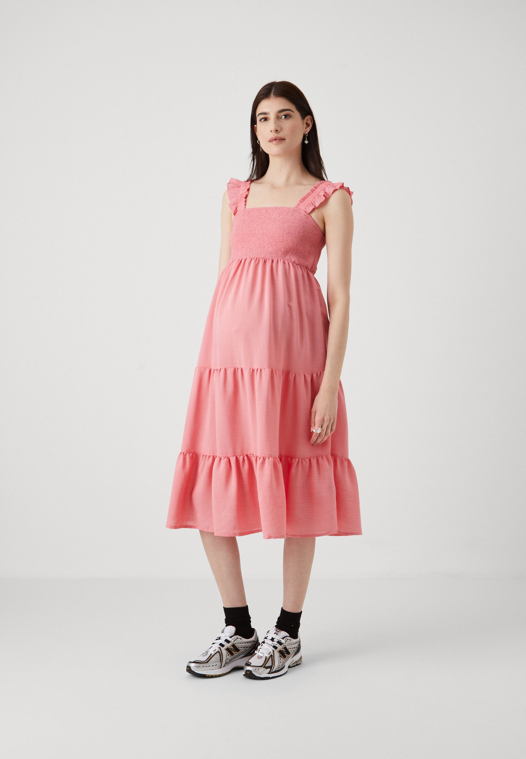 Robe de maternité Only Maternity Olmgrace à volants - Robe de jour - Camélia rose