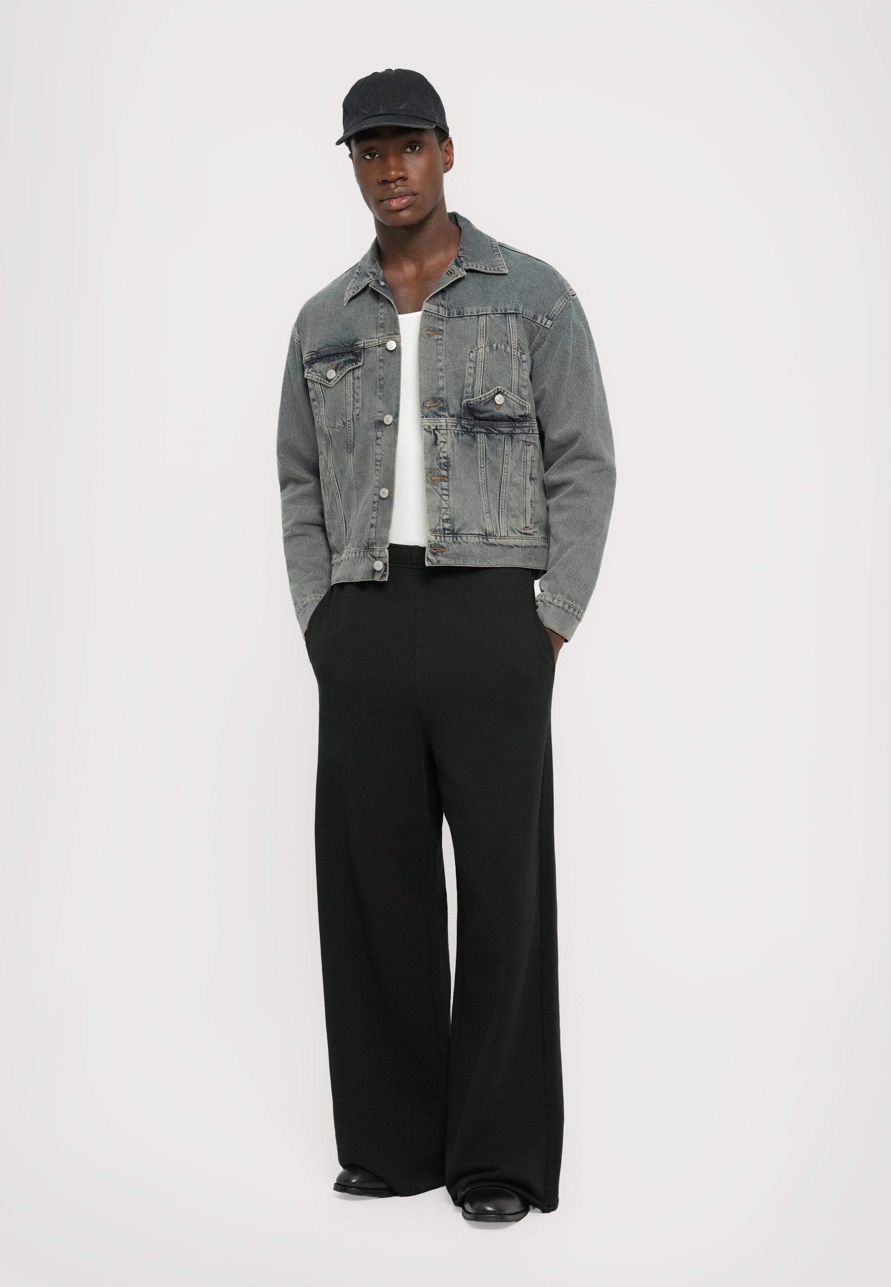 MM6 Maison Margiela Jeansjacke – hellgrau