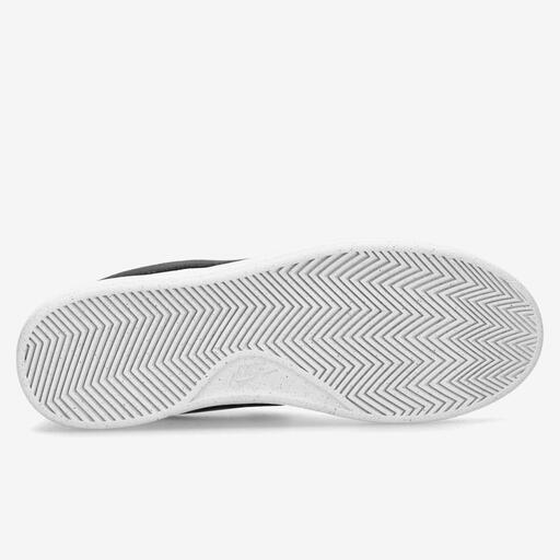 Nike Court Royale 2