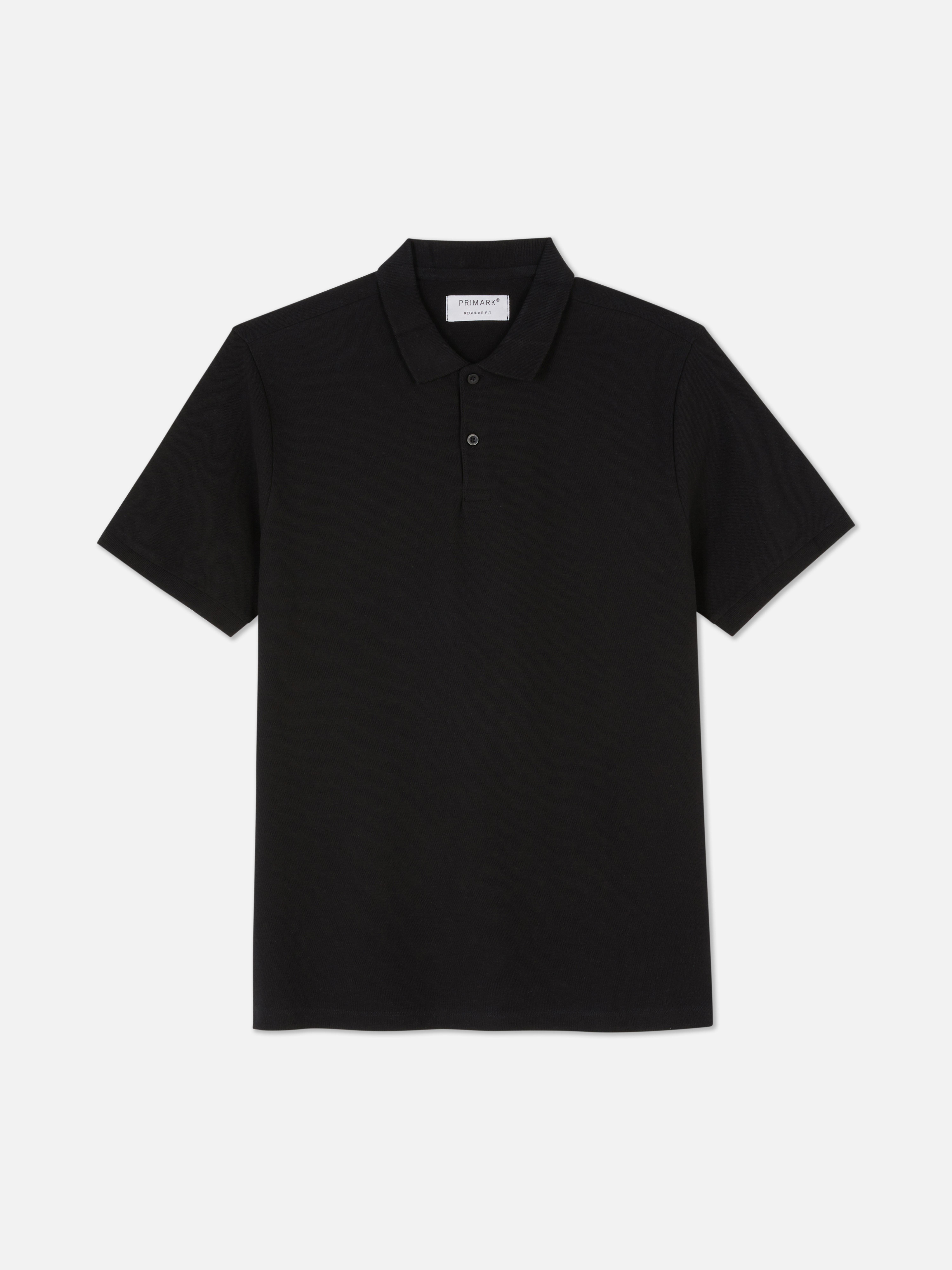 Tricou polo clasic din piqué. Un stil smart-casual impune acest tricou polo clasic din piqué de bumbac.