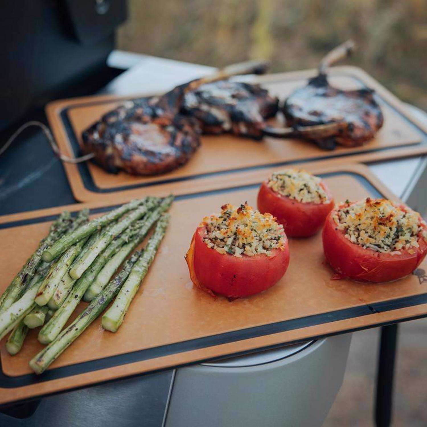 Weber Genesis S-435 4-polttimen nestekaasugrilli ruostumattomasta teräksestä