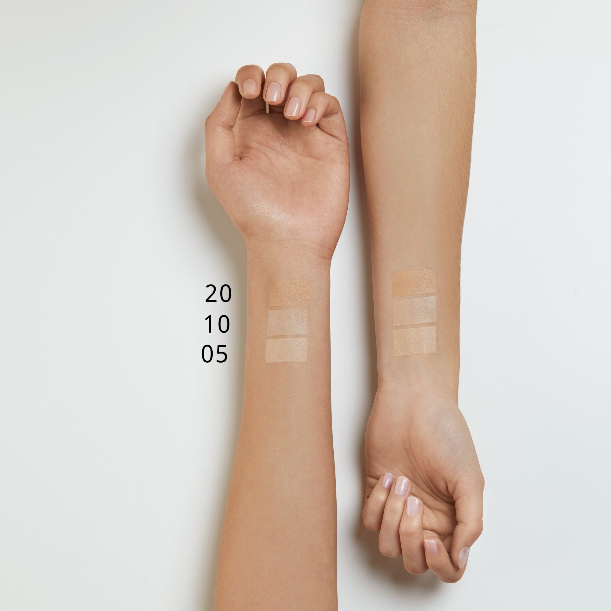 Korektor Skin Lovin' Sensitive Korektory na tmavé kruhy a kruhy pod očami