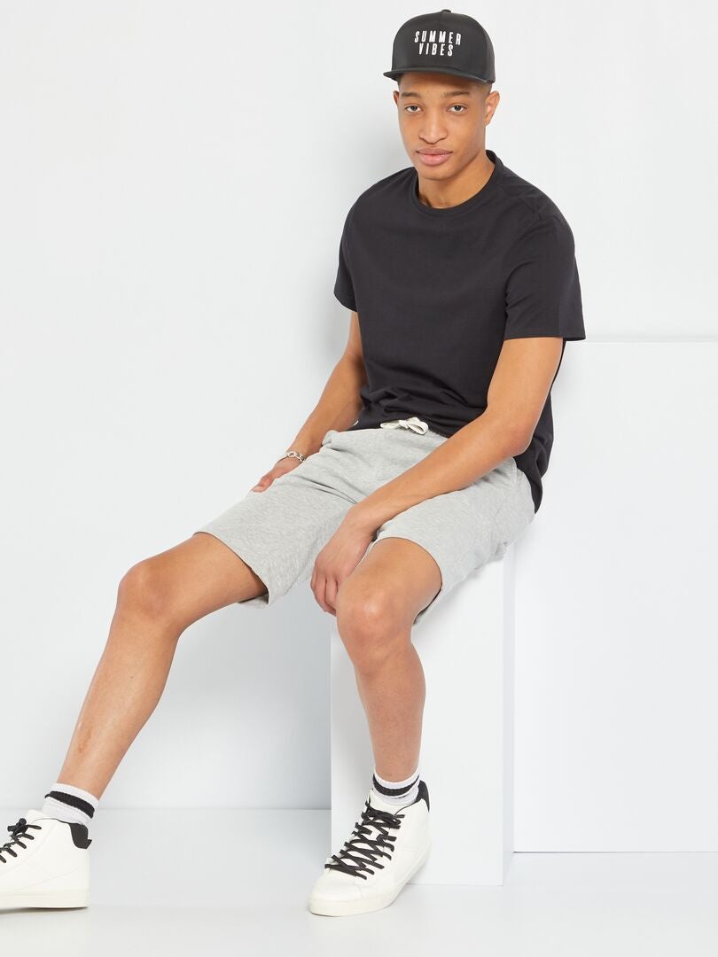 Camiseta 100% algodão +190cm - preta