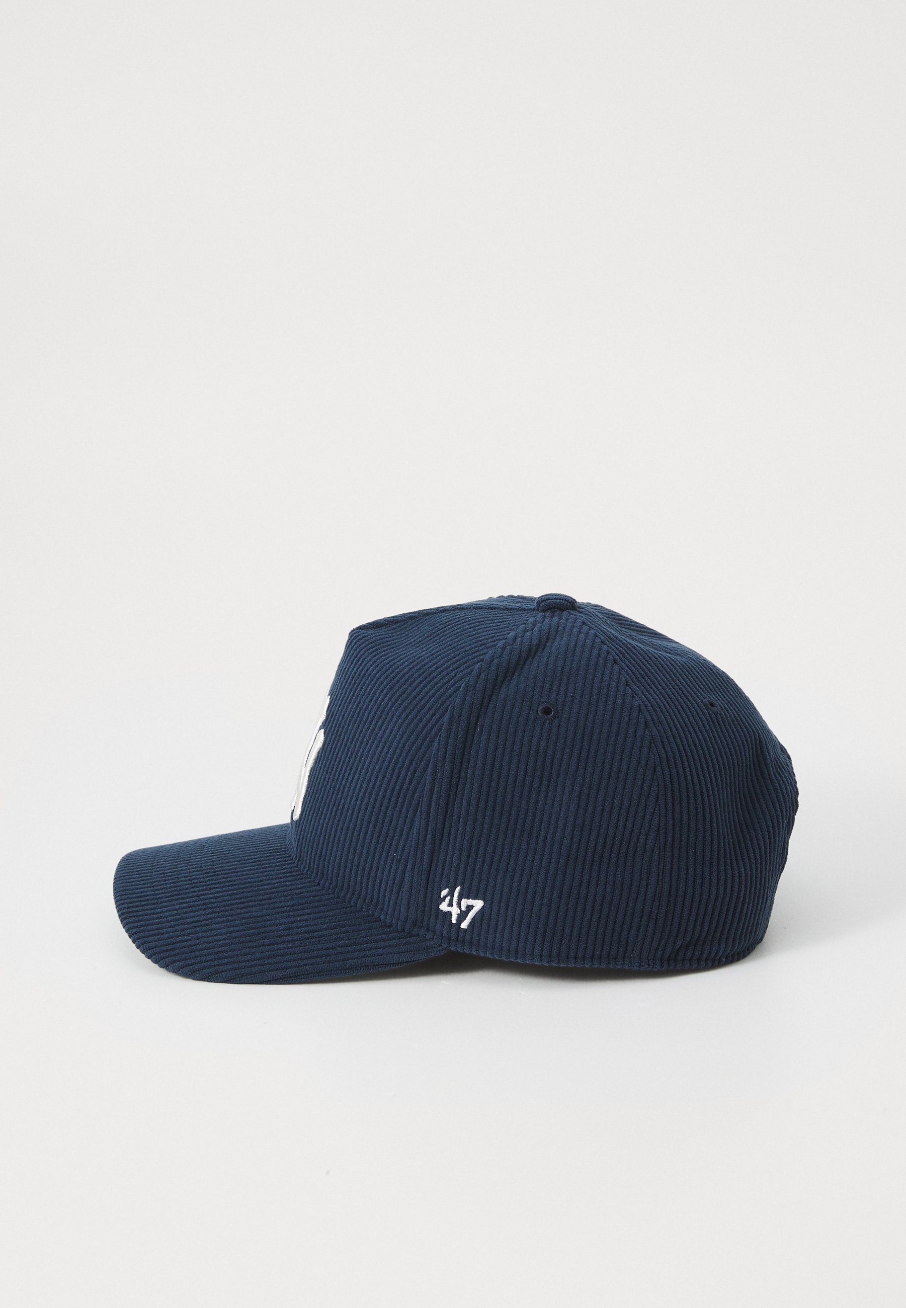 '47 Caps