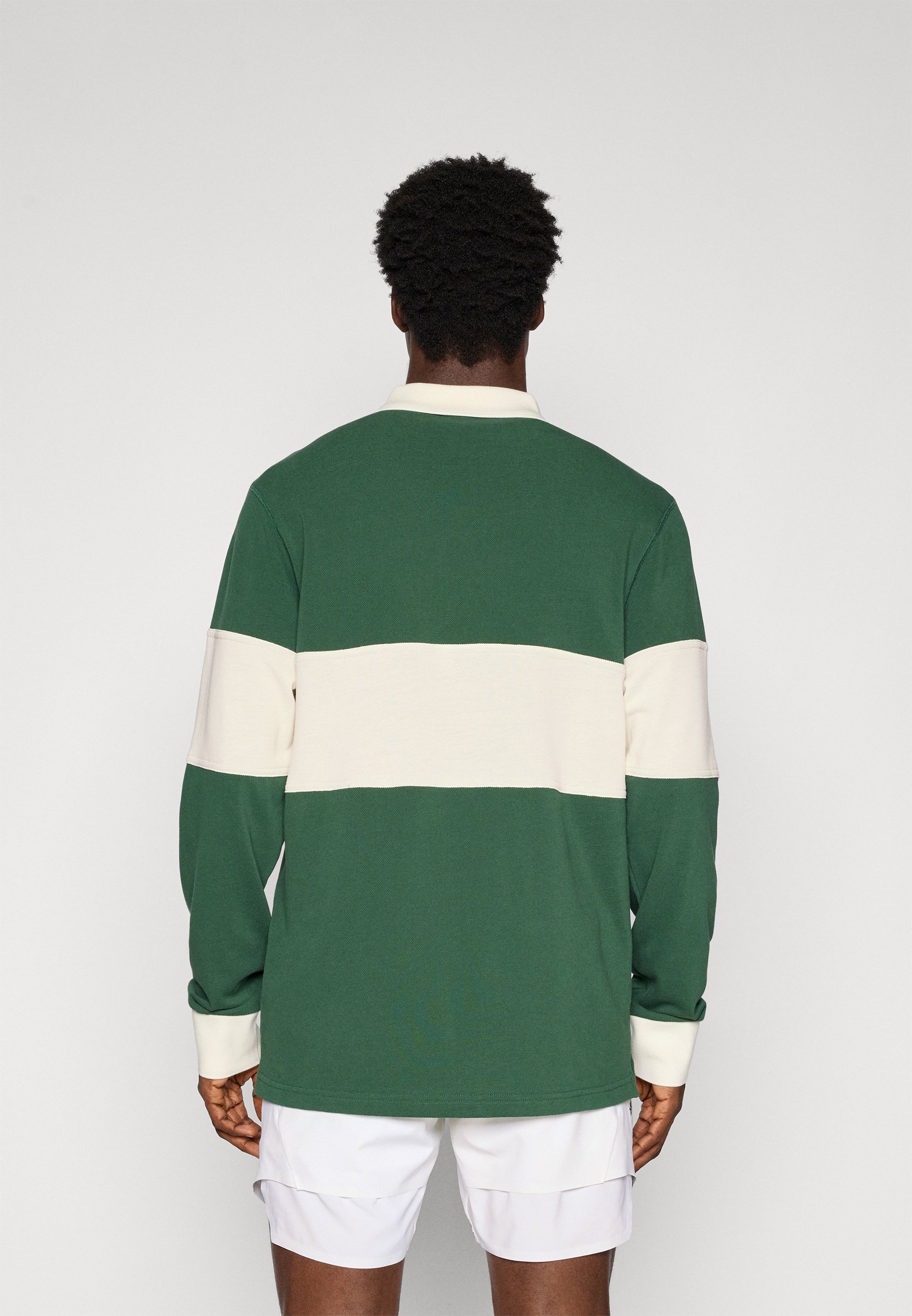 Nike Performance NIKECOURT HERITAGE - Polo - abete/avorio chiaro