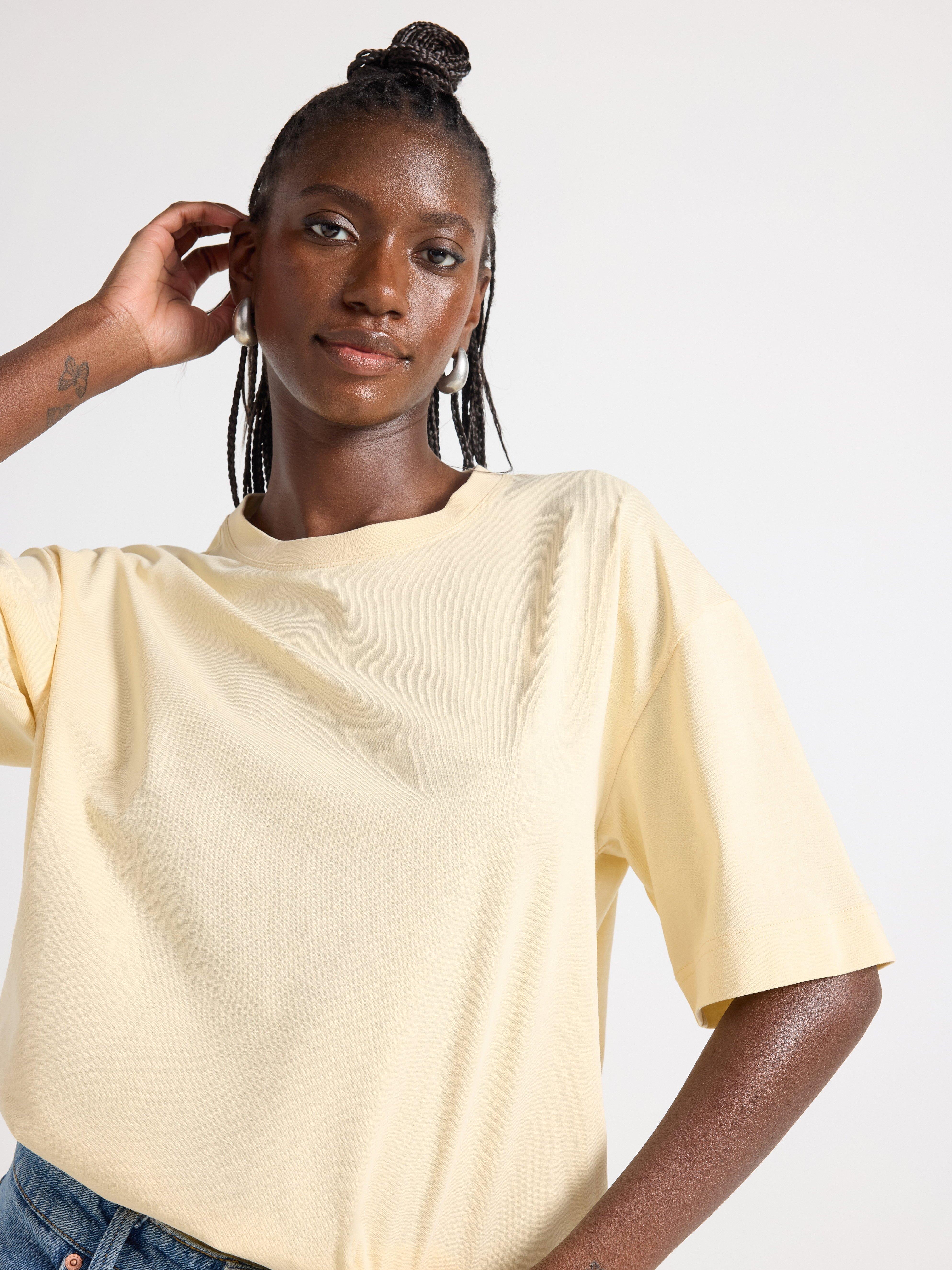 Camiseta extragrande color amarillo claro