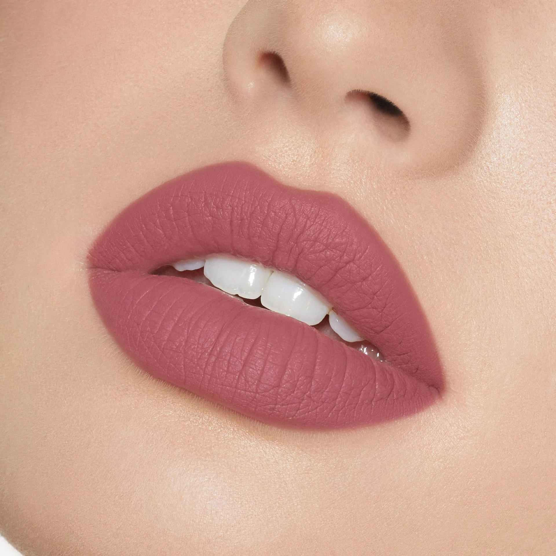 Matt folyékony rúzs 100 Posie K - Kylie By Kylie Jenner