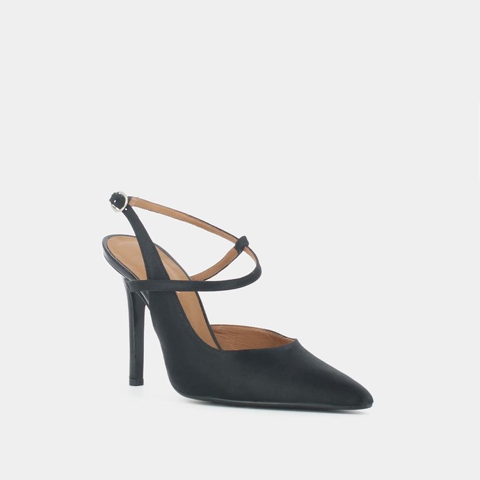 Escarpins pointus à brides  en satin noir