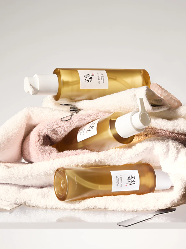 Óleo de Limpeza Beauty of Joseon Ginseng é um óleo de limpeza profunda que ilumina e suaviza a pele.