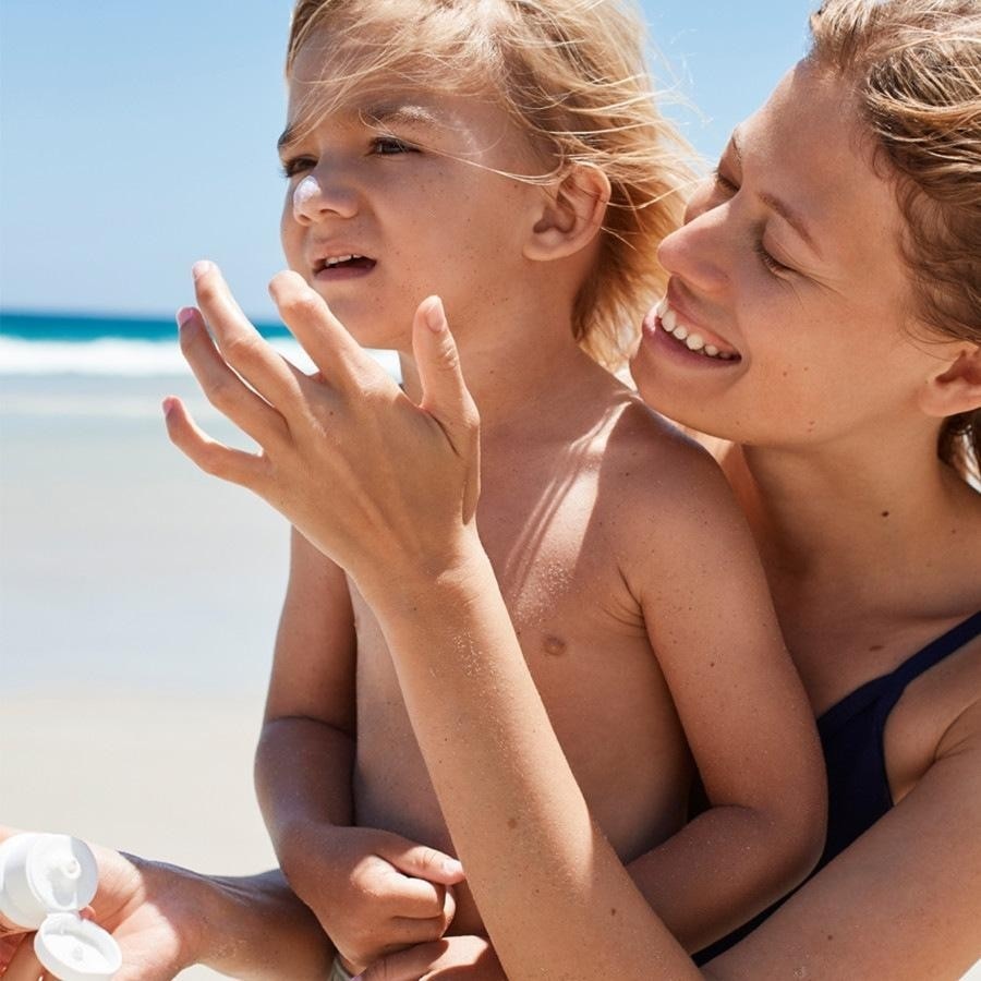 Naif krema za sunčanje s prirodnim SPF50 - 100 ml