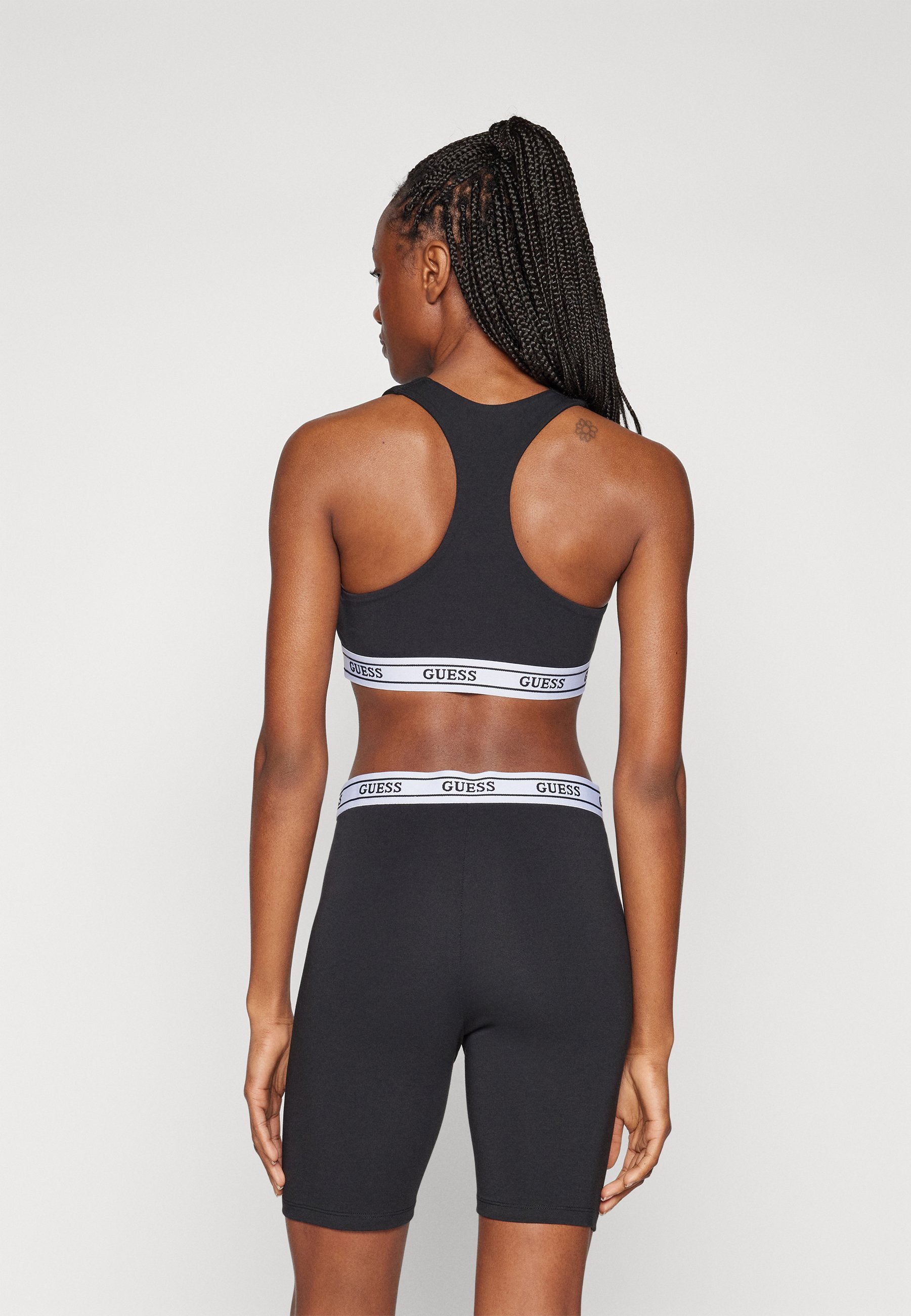 Soutien-gorge de sport Guess NEW ALINE - Maintien moyen - Noir de jais