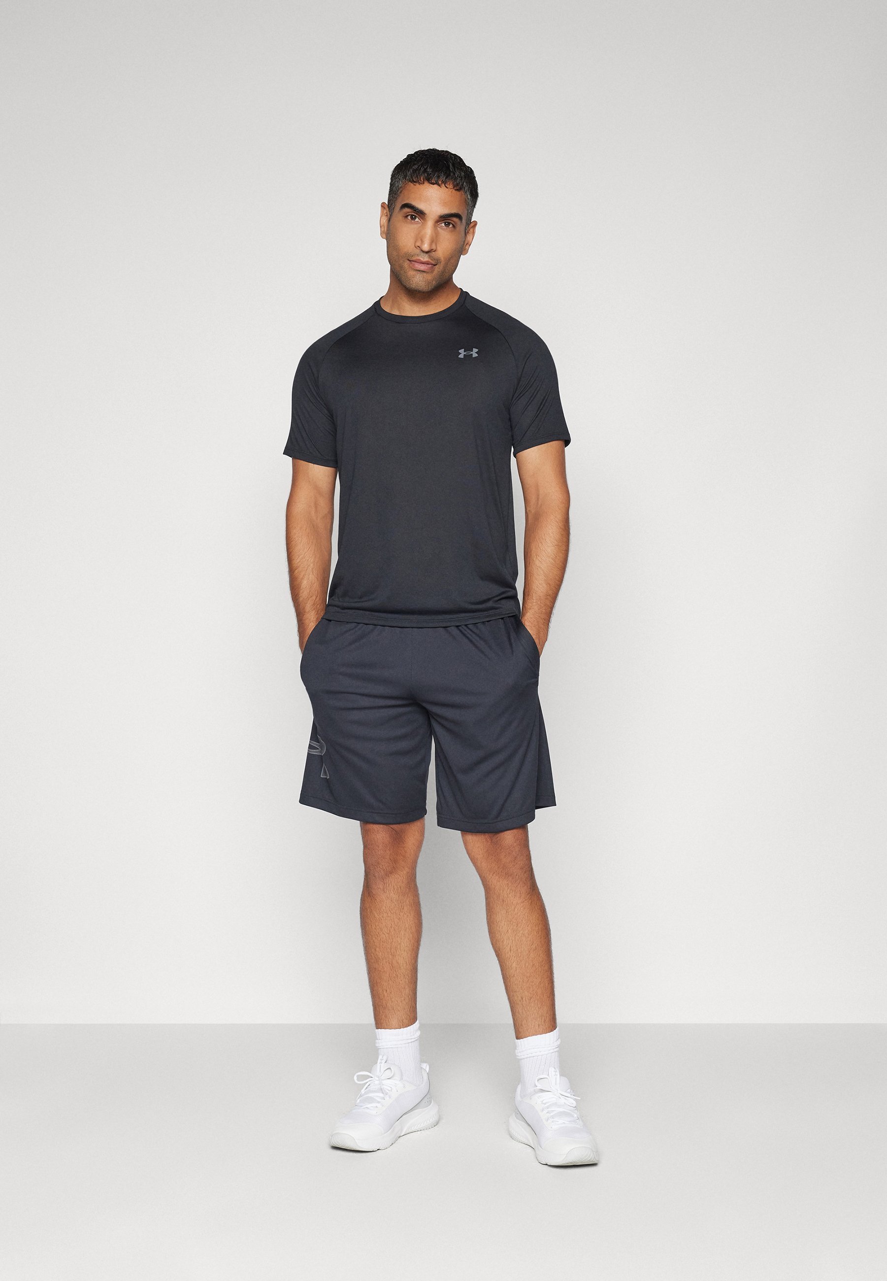 T-shirt de sport Under Armour TECH 2.0 - noir/graphite