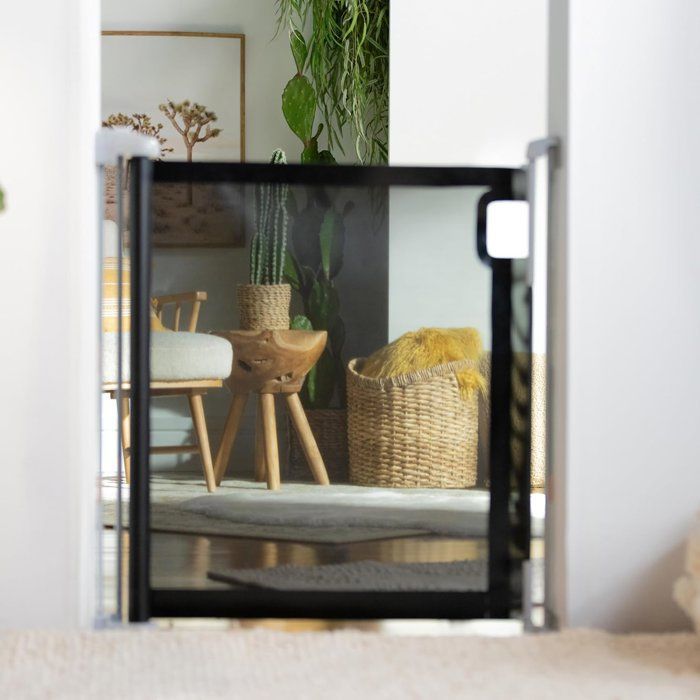 INGENUITY Child Safety Gate up to 136cm, Retractable, Auto Lock Easy Close, for stairs, dogs, pets, easy to install