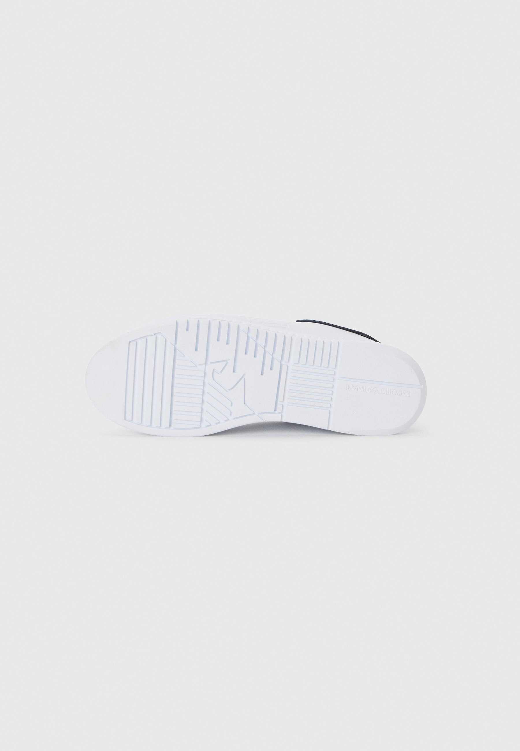 Emporio Armani ASIAN - Baskets - blanches