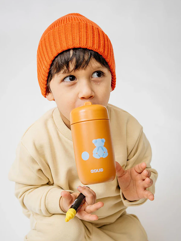 Garrafa de água infantil Equa Kids em aço inoxidável.