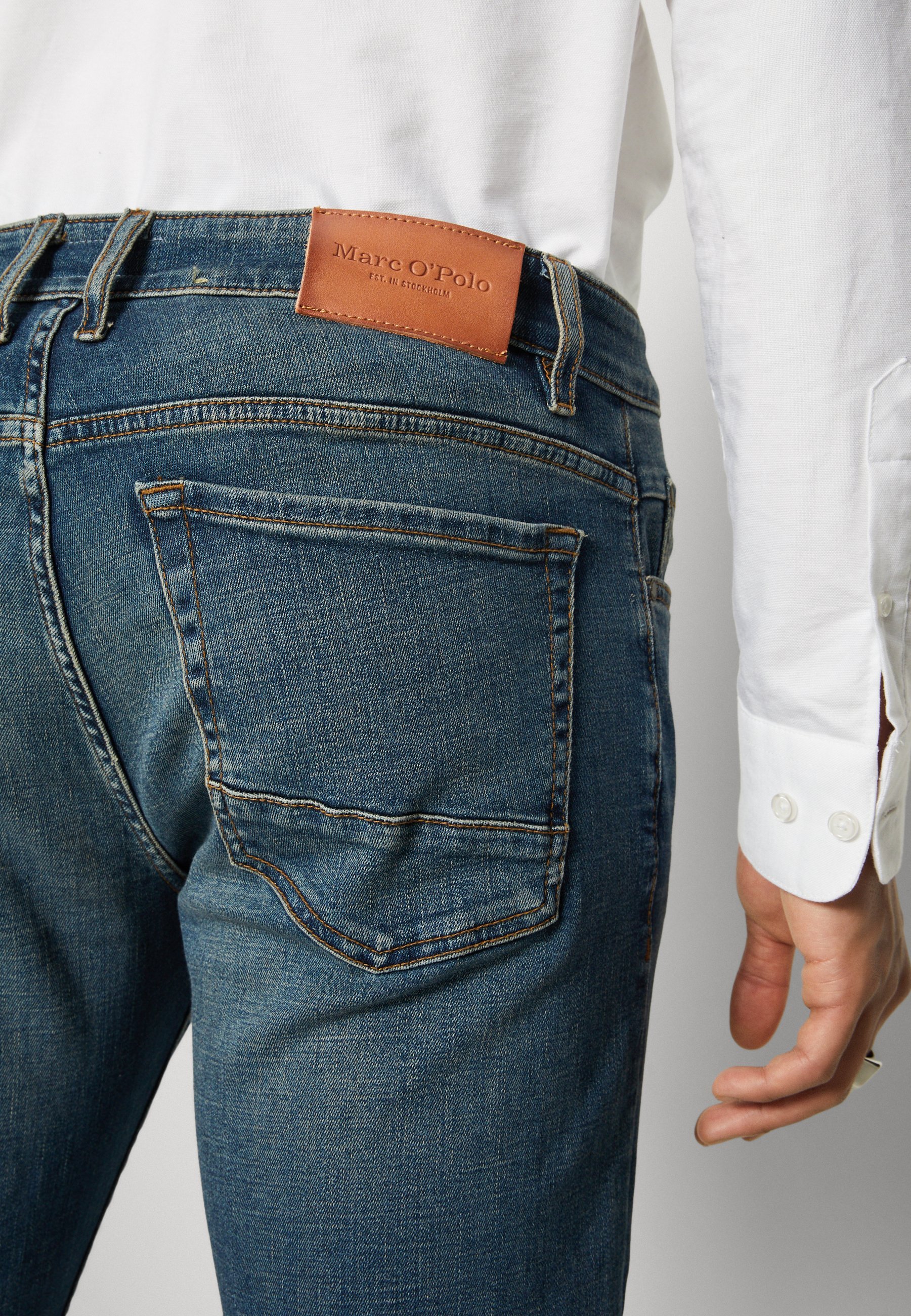 Marc O'Polo REGULAR FIT LOW WAIST - Rechte pijpen jeans - diep indigo vintage