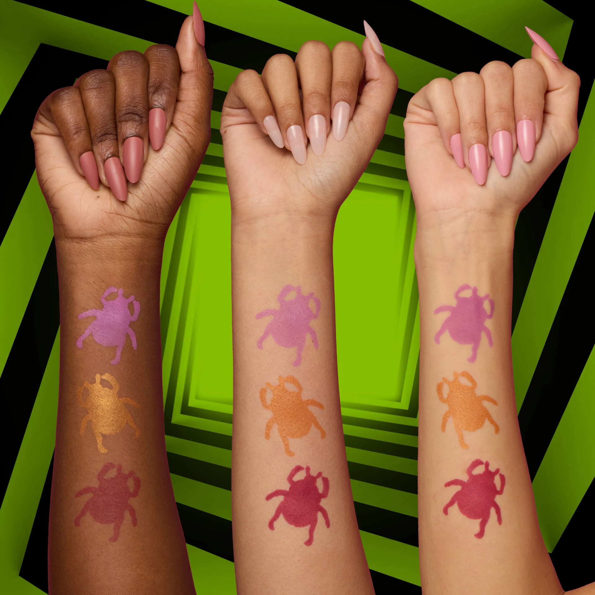 Paletă de machiaj pentru obraji Beetlejuice Afterlife Passport - NYX Professional Makeup