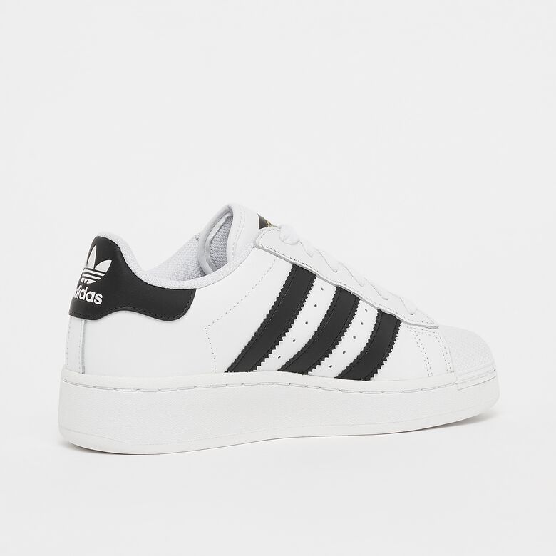 Sneakers Superstar XLG J