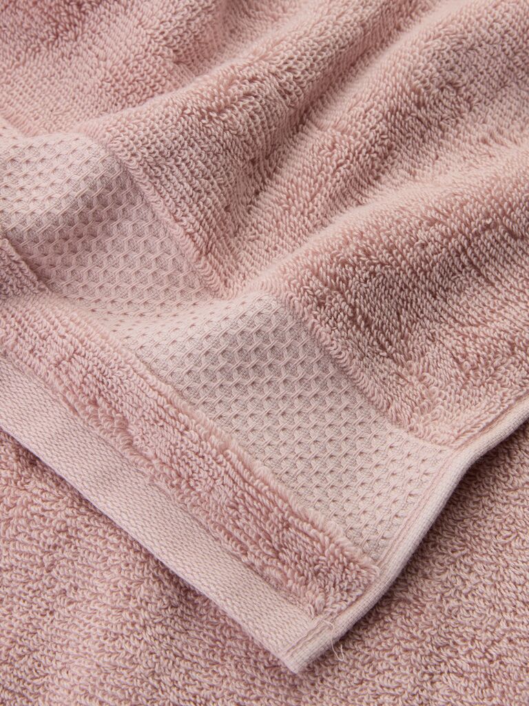 НОРА златни пешкир НОРА 50x100цм пудер розе