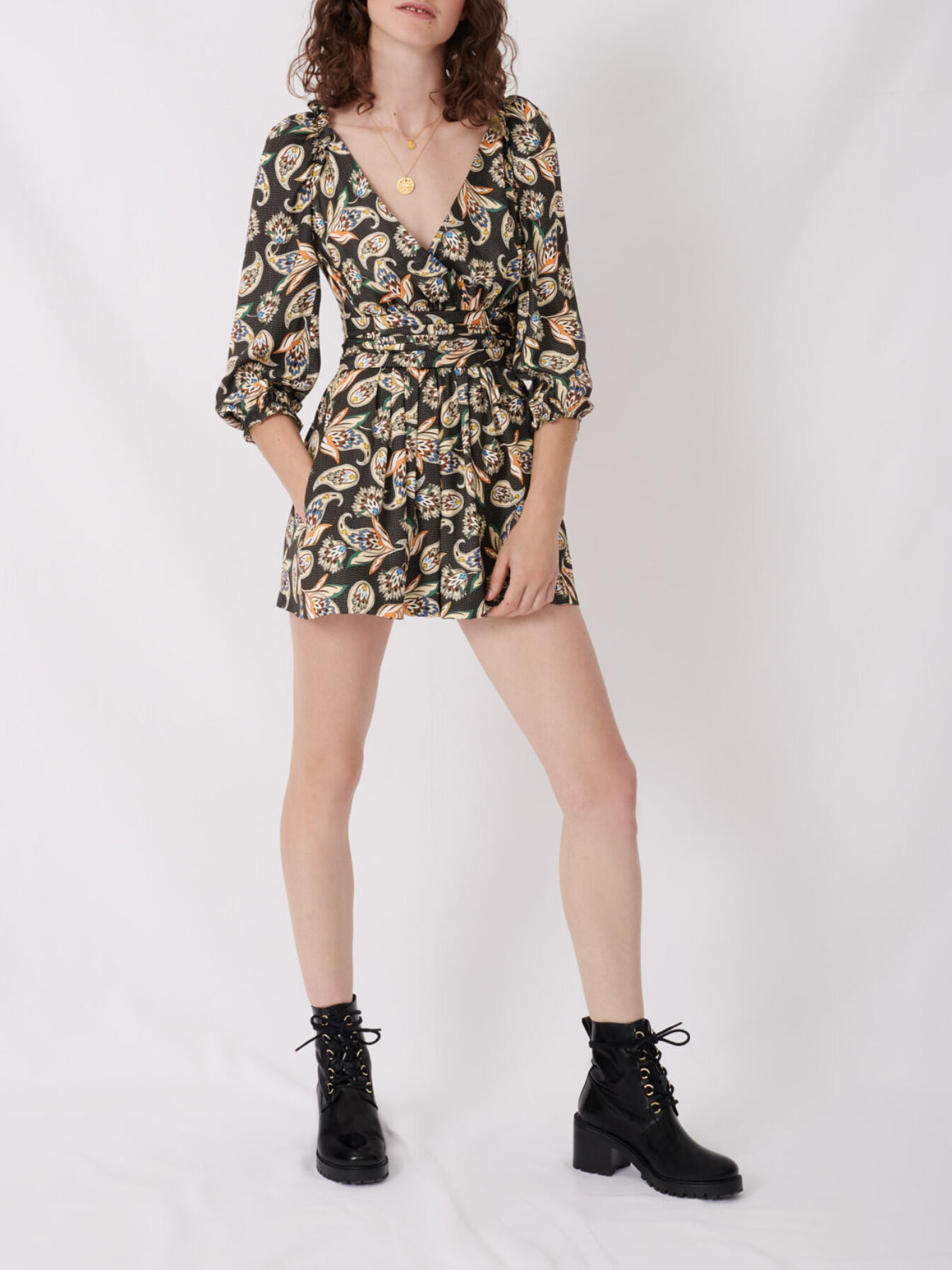 Salopetă scurtă din satin imprimat - Paisley Noir