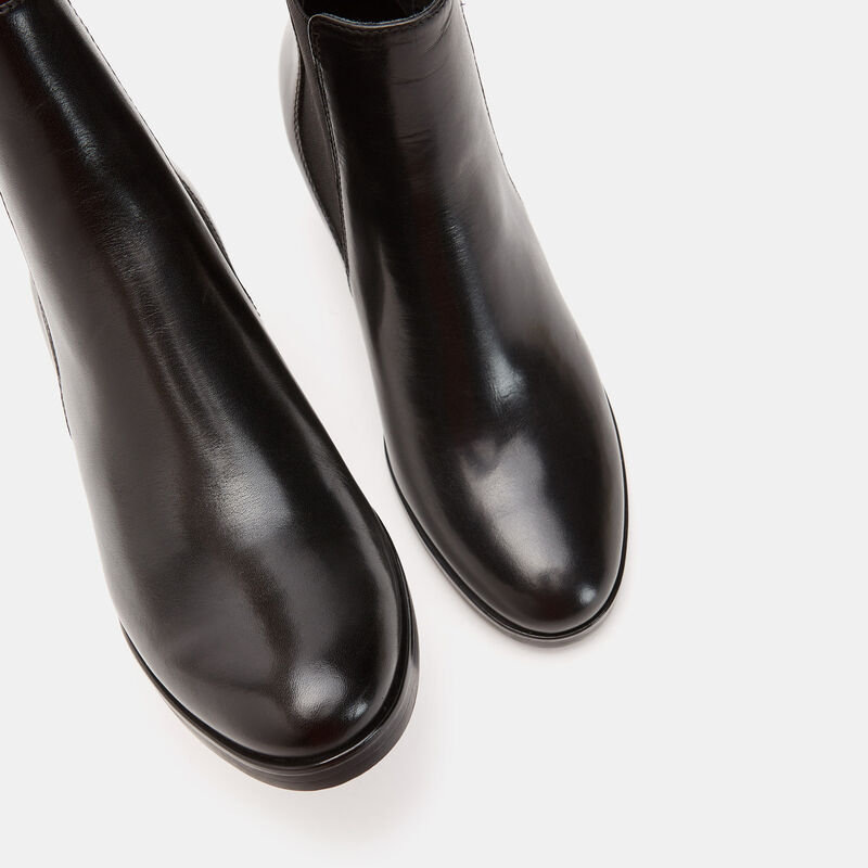 Chelsea boots met blokhakken