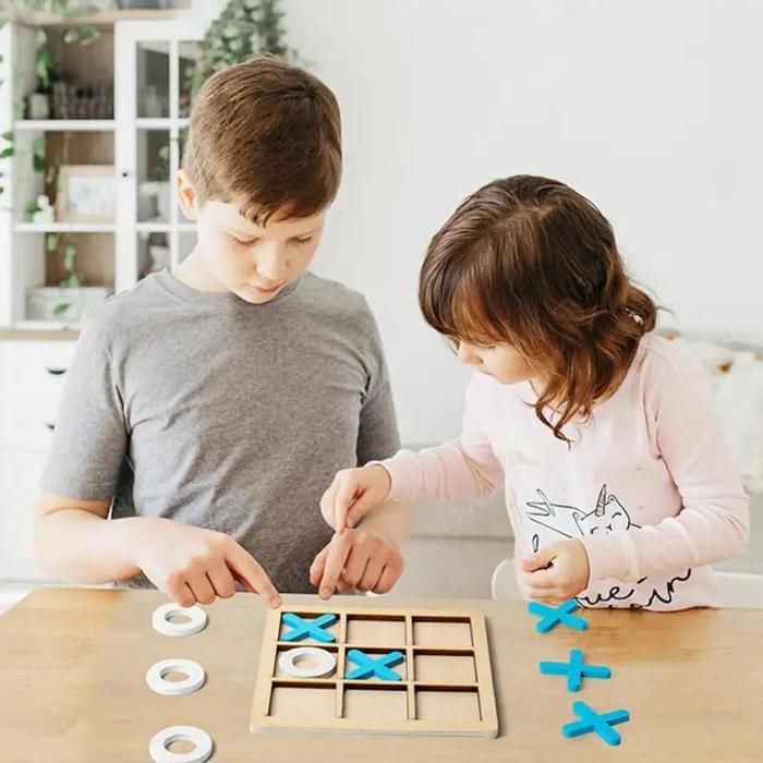 Tic-Tac-Toe-Frühförderspielzeug, Holzspielornamente, klassisches praktisches Brettspiel