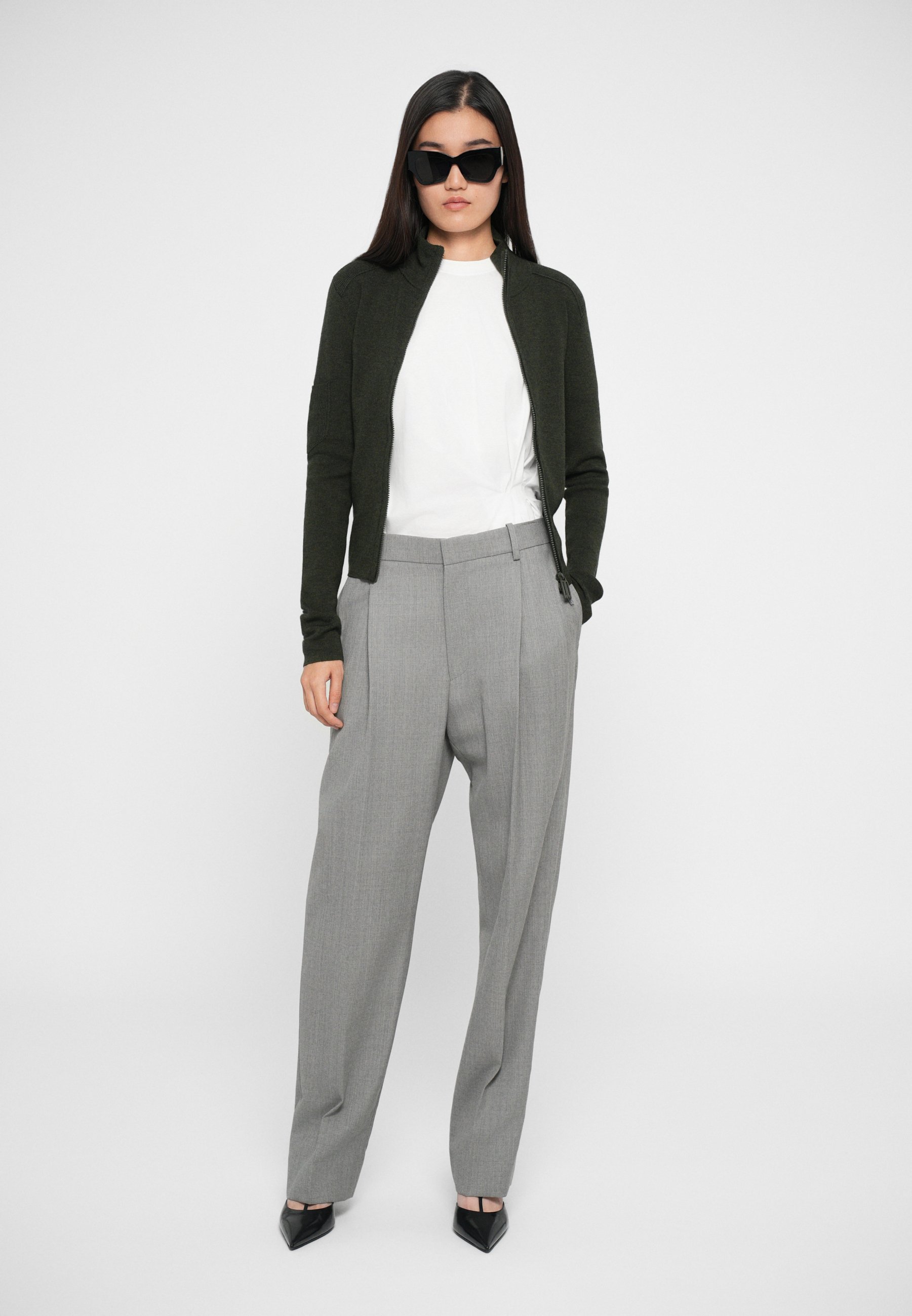 Victoria Beckham Hlače z ravnim pasom - Hlače - svetlo siva