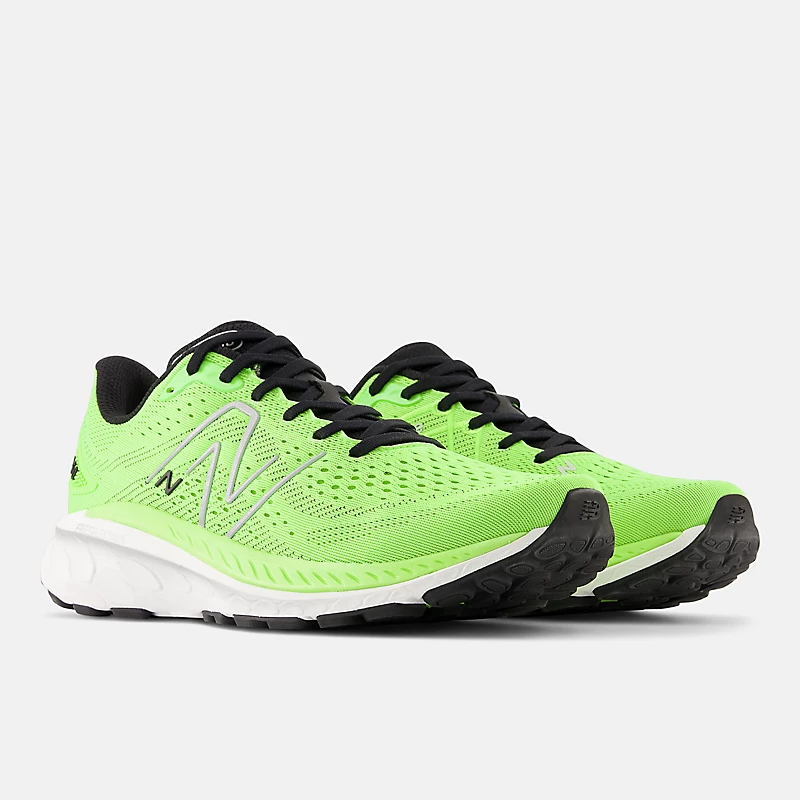 Męskie buty Fresh Foam X 860v13 – color pikselowy zielony z czarnym i srebrnym metalicznym wykończeniem