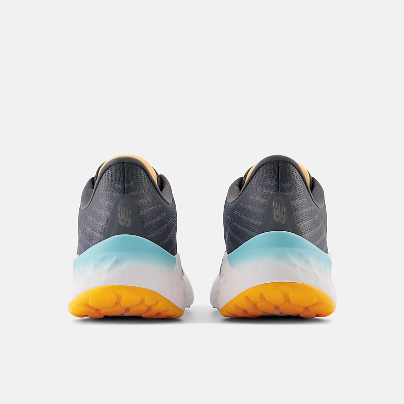 Tênis Masculino Fresh Foam X Vongo v5 – Grafite com detalhes em Azul Verão e Calêndula Vibrante