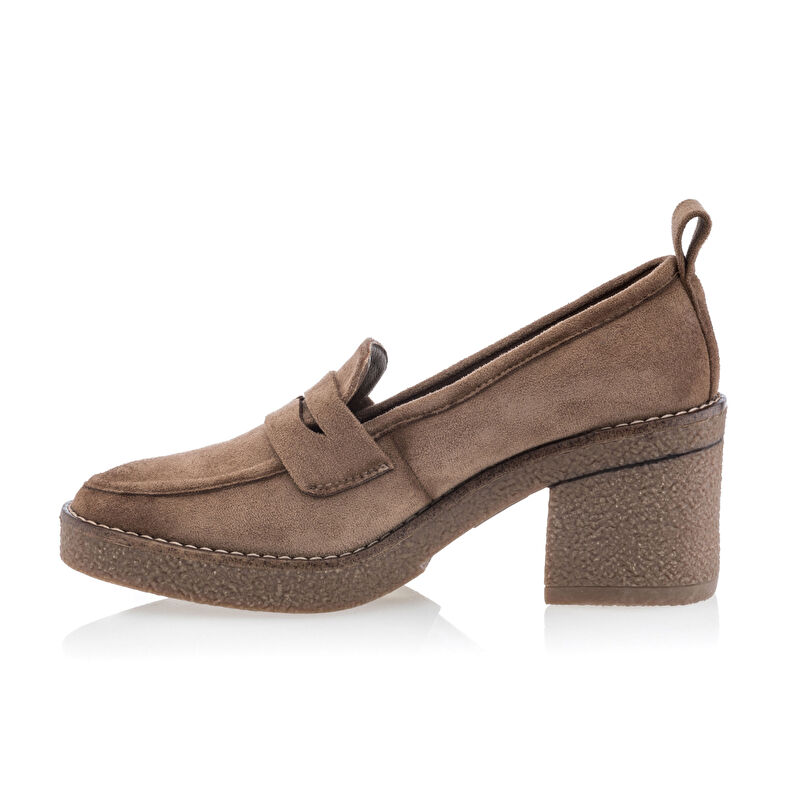 Naisten ruskeat loaferit/veneilykengät