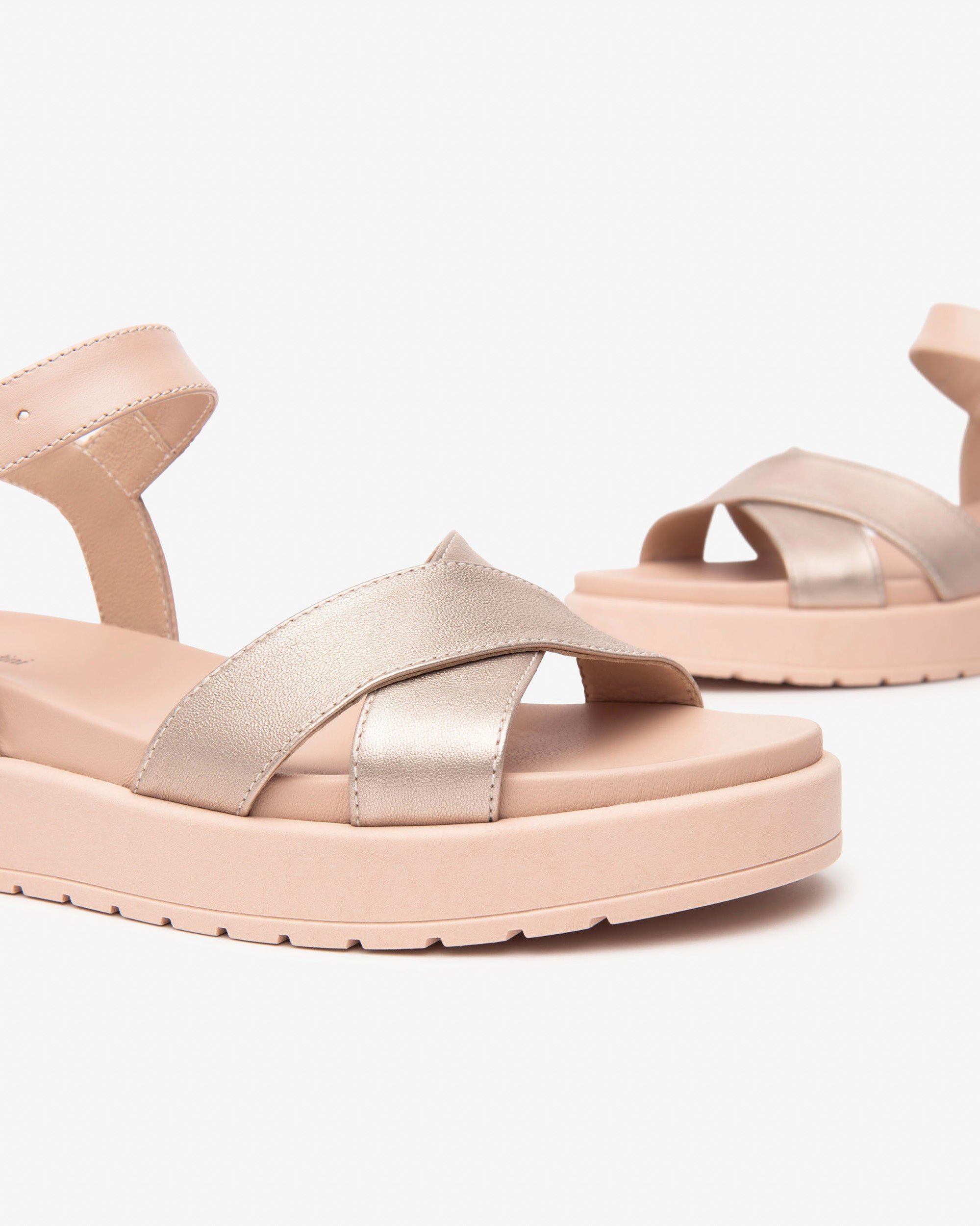  Damen-Ledersandalen