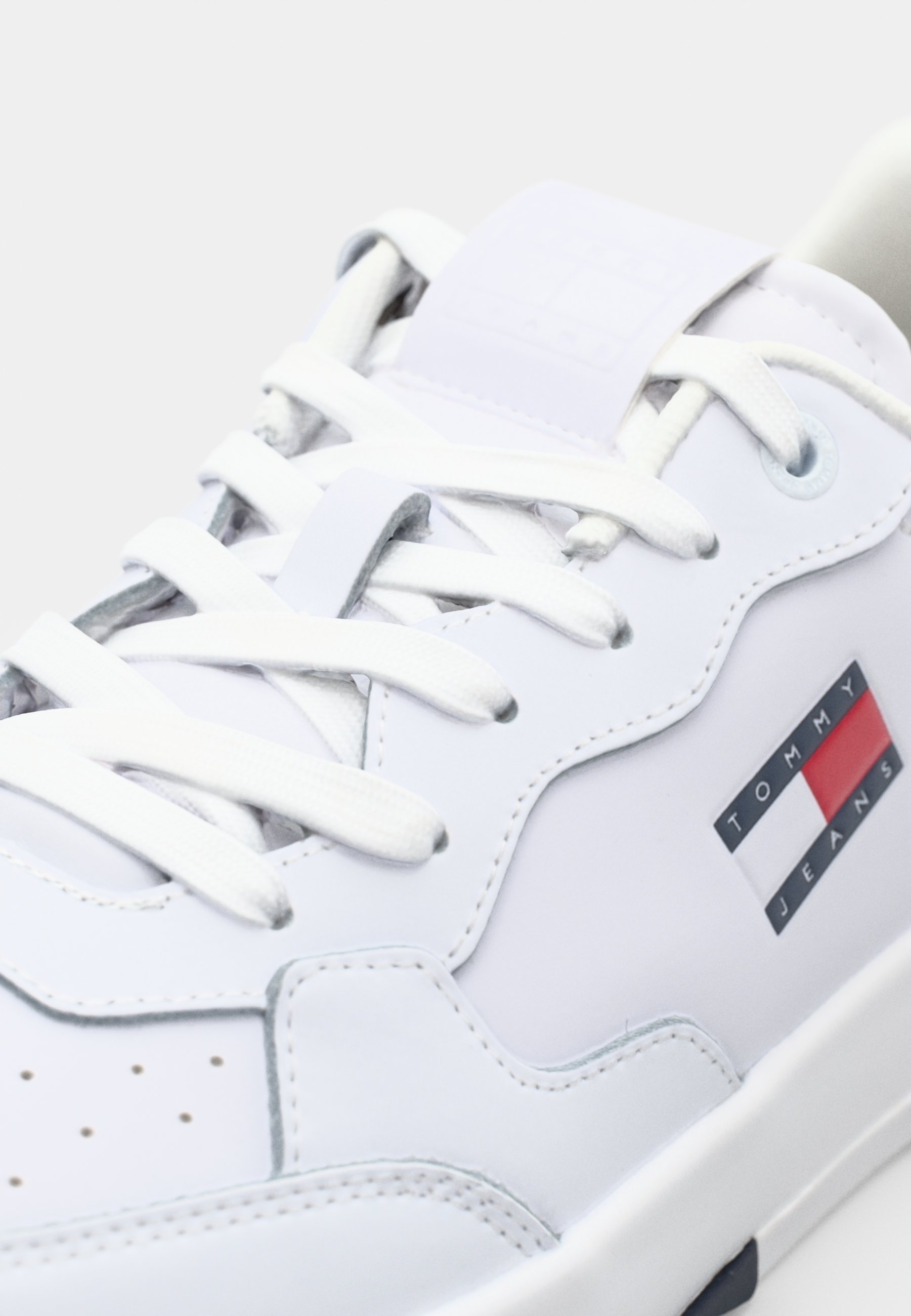 Baskets Tommy Jeans RETRO - blanches