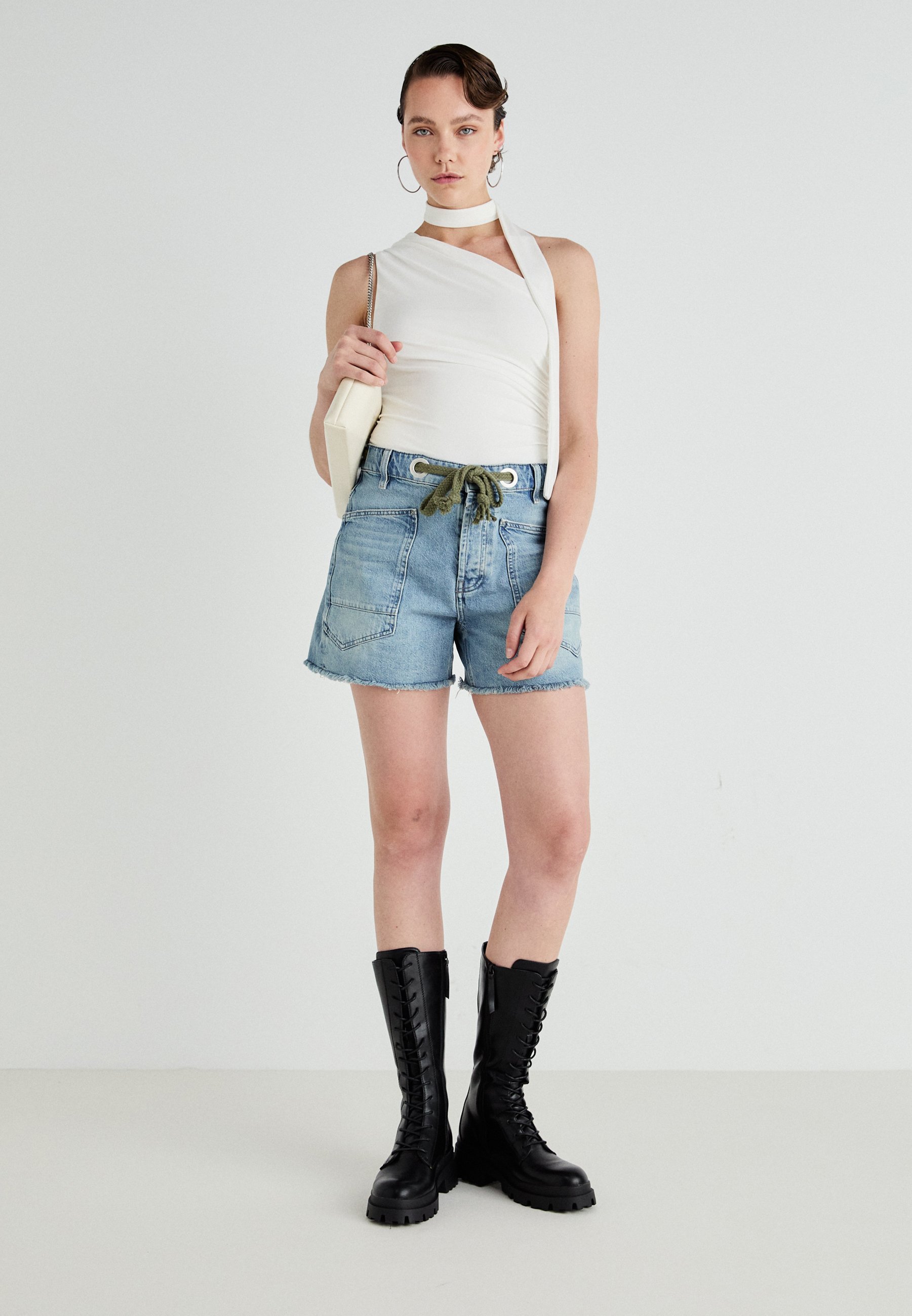 ONLY SHOES ONLDOJA - Platformlaarzen - zwart