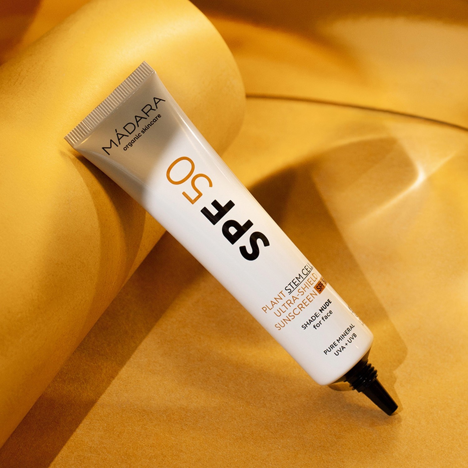 MÁDARA Sonnenschutz mit Pflanzenstammzellen, Ultra-Shield Sonnenschutz LSF 50 - 40 ml