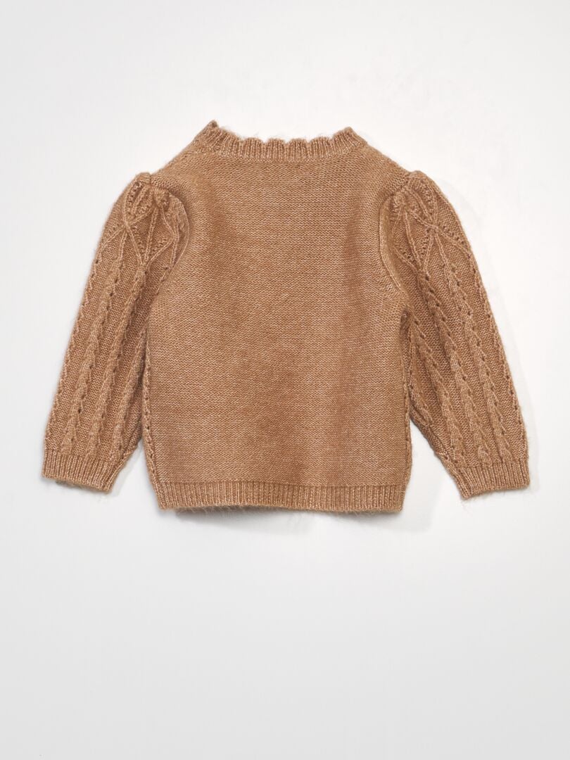 Sweter z ażurową dzianiną - BRĄZOWY