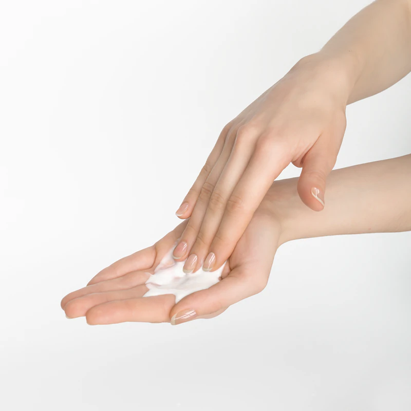 BasicLab Dermocosmetics Micellis: peeling enzimático suave para peles muito sensíveis.