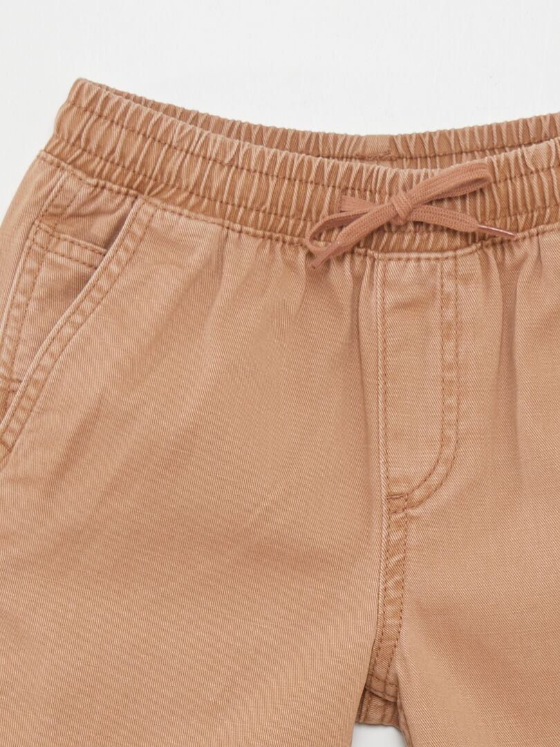 Pantalones cortos vaqueros elásticos - MARRÓN