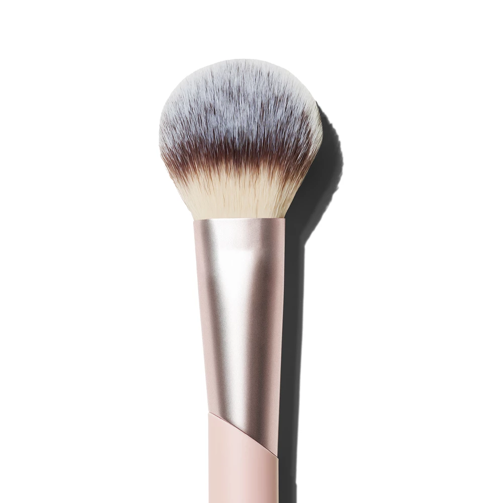 211 Skulpturirani kist za bronzer - FLAER