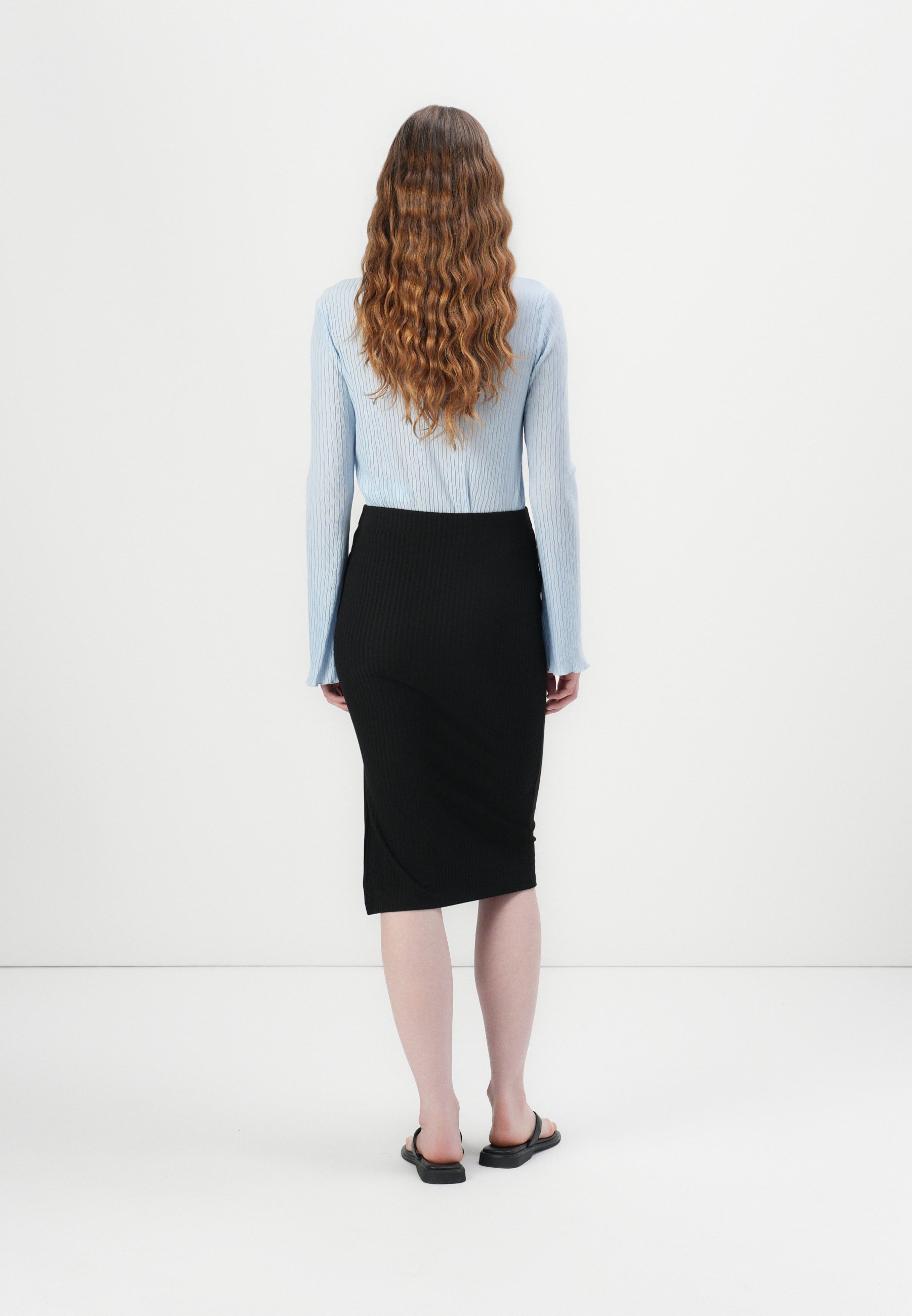 ONLY ONLEMMA SLIT - Suknja s olovkom - crna