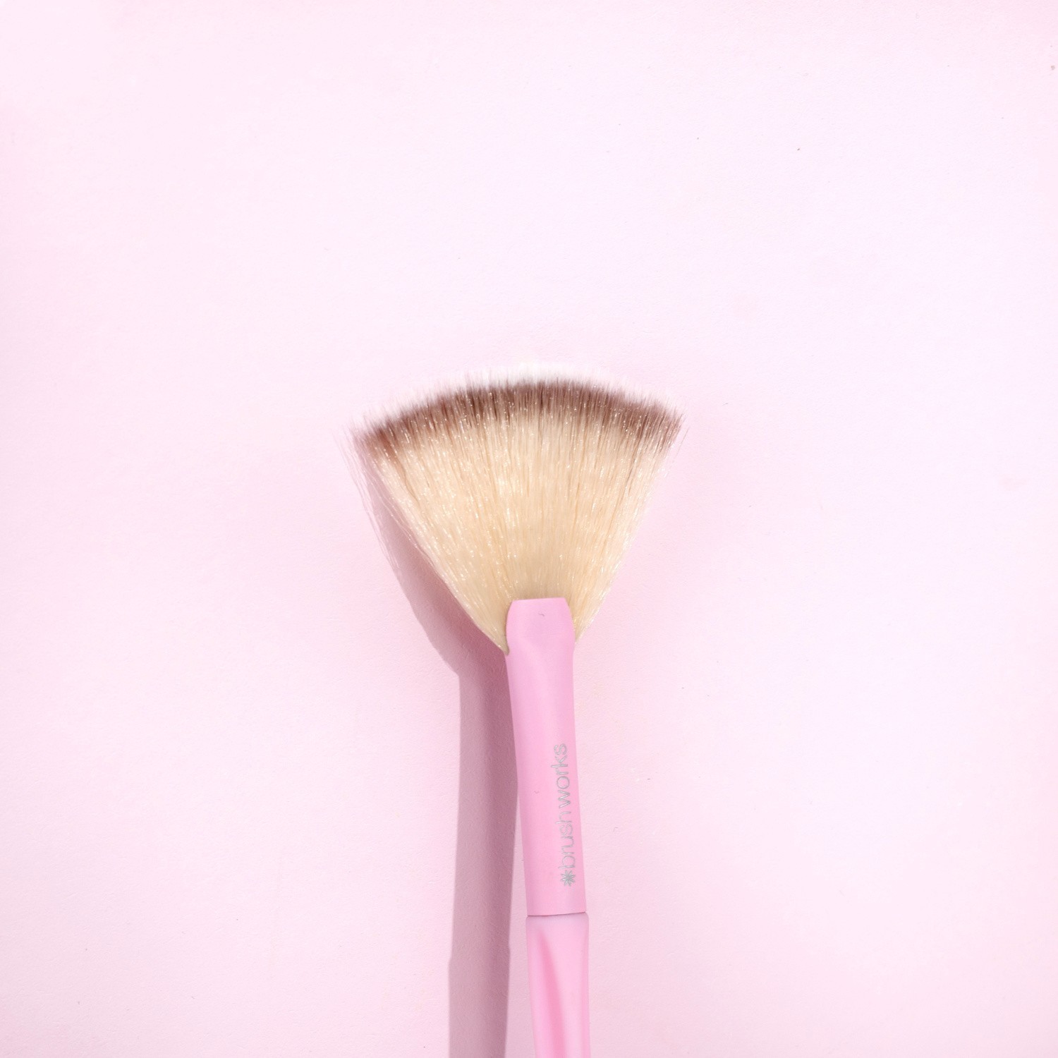 Brushworks Pinceau Eventail HD Rose