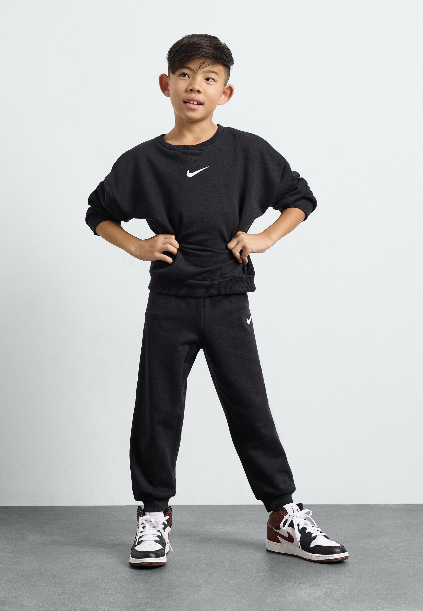 Nike Sportswear Crew-Set Unisex - Trainingshose - Schwarz