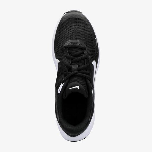 Nike Revolution 7