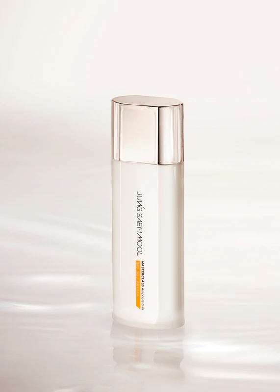 JUNG SAEM MOOL Masterclass Ampoule Sun SPF 50+ drėkinamasis serumas su spindesio suteikiančiu efektu