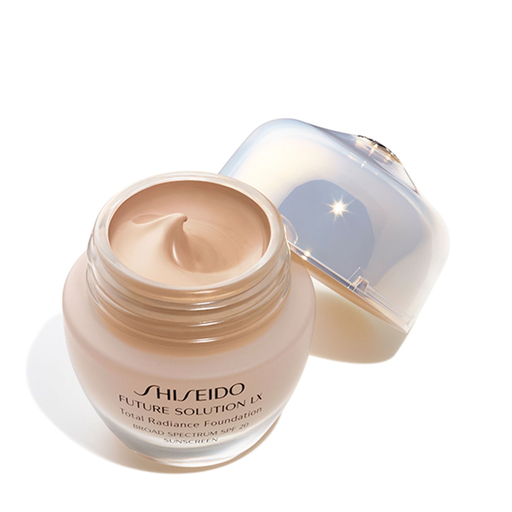 „Future Solution LX Total Radiance Foundation“ makiažo bazė Prabangios makiažo bazės