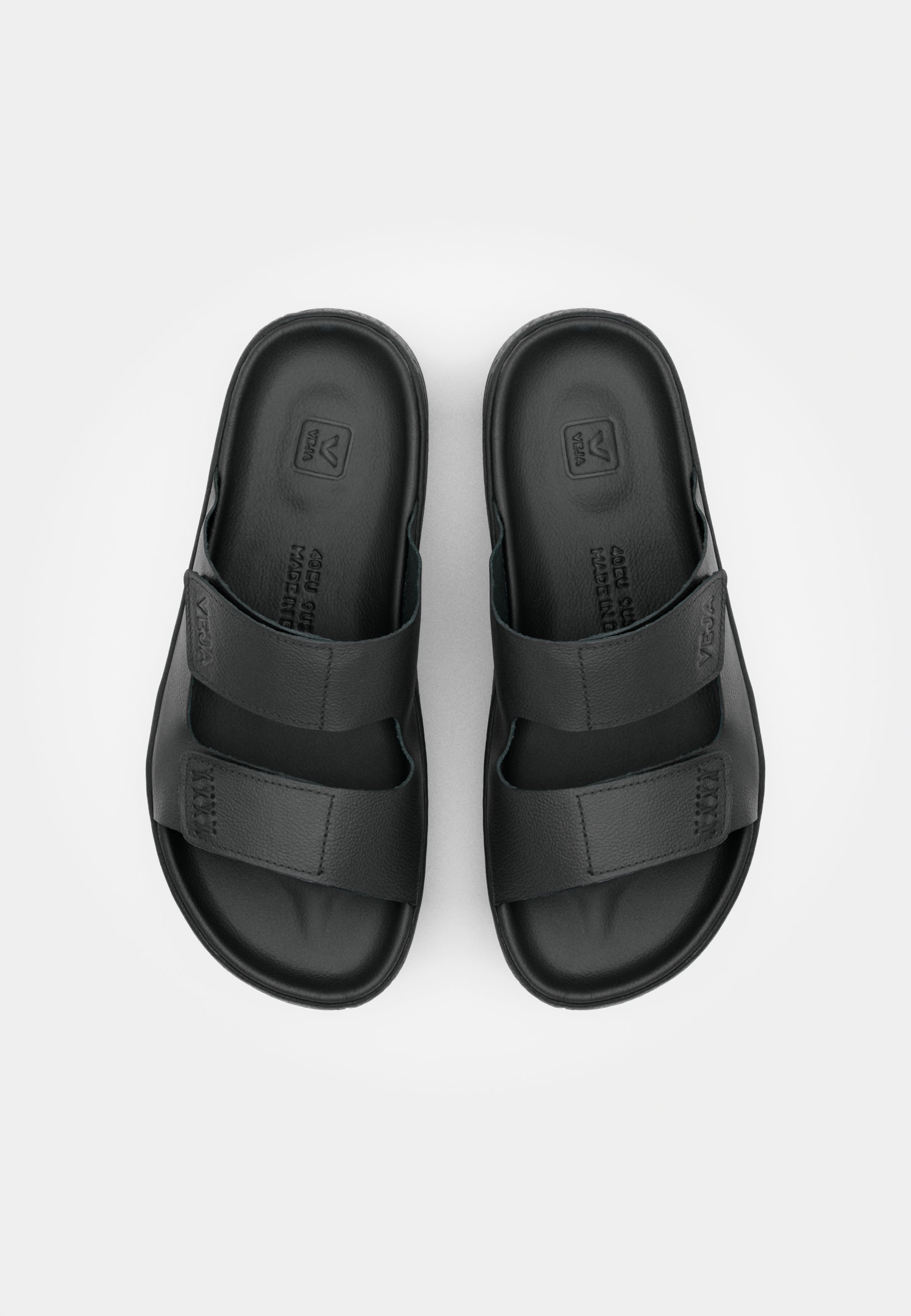 Veja Flate mules