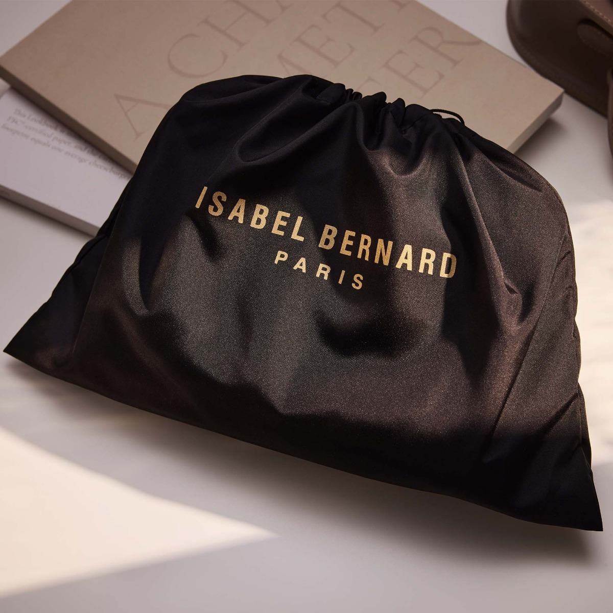 Isabel Bernard torbica Isabel Bernard Honoré Cloe Mini crna - teleća koža - IB21124