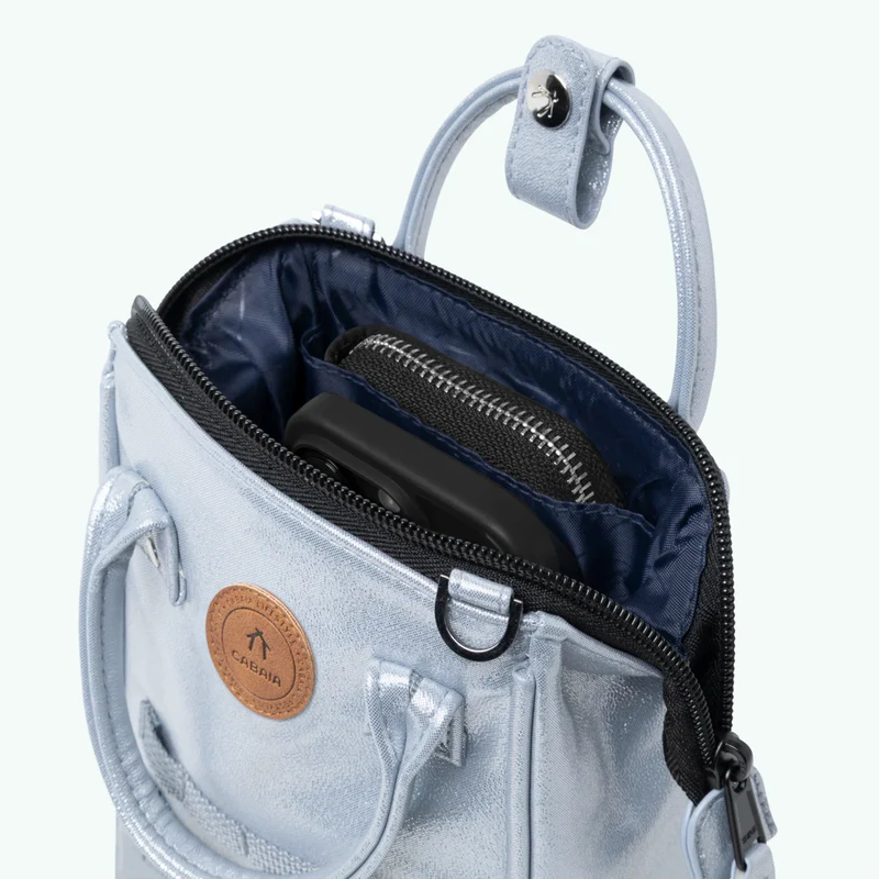Nano adventurer Fidji