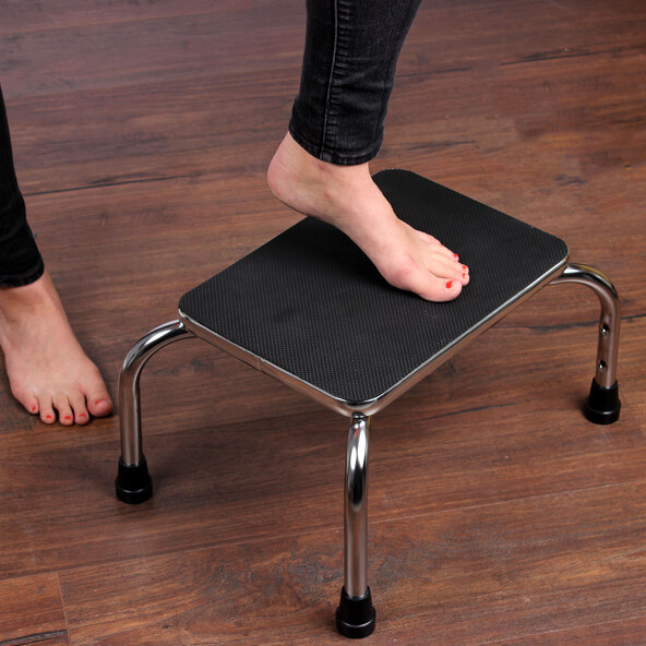 Height-adjustable step, chrome