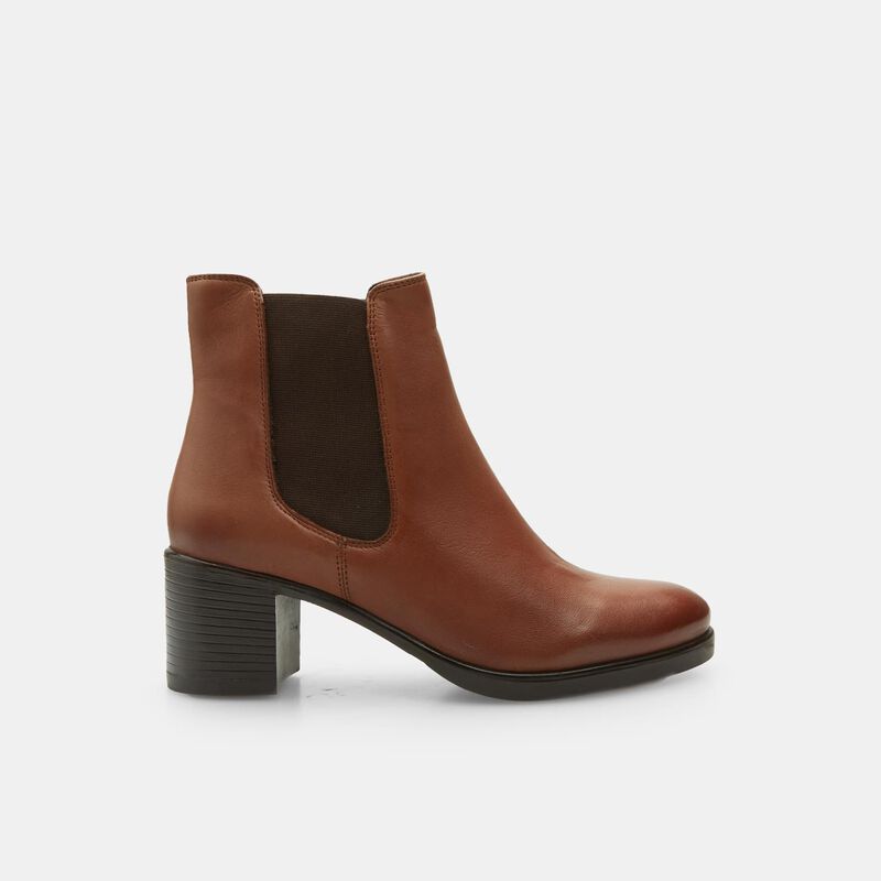 Chelsea boots met blokhakken