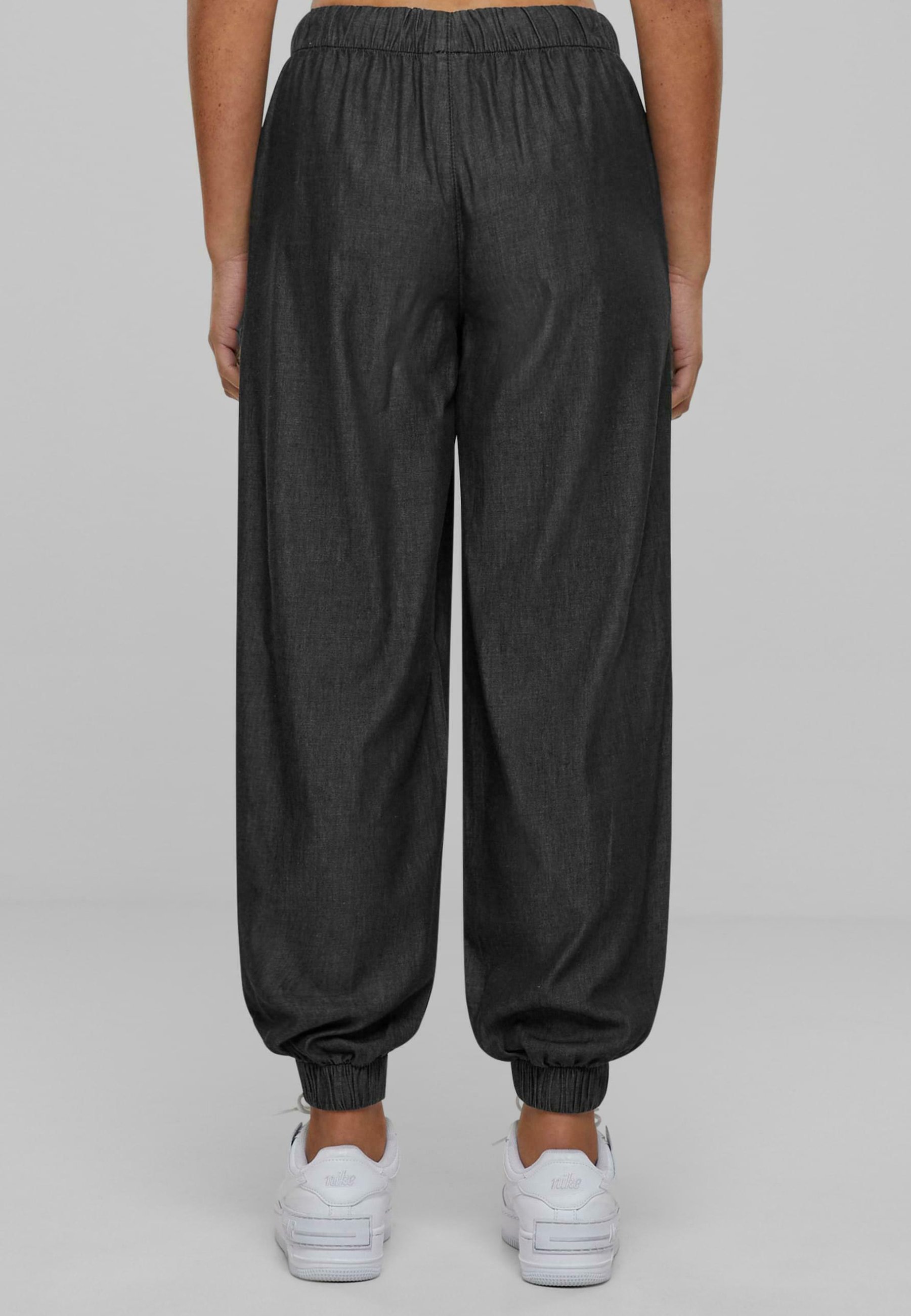 Urban Classics jeans met taps toelopende pasvorm - zwart